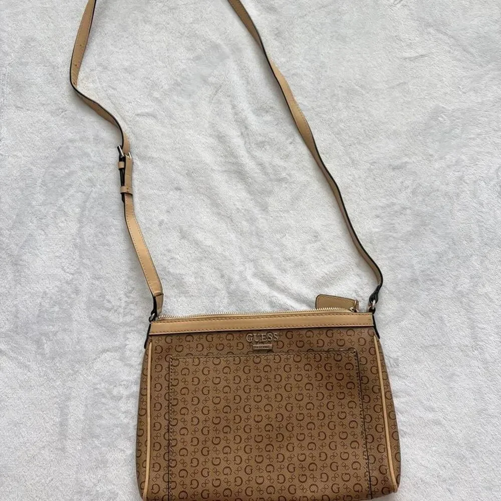Guess Women's Brown and Tan Bag